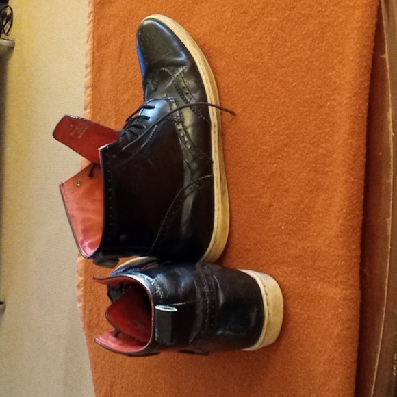 Casual Shoes - Picture 3 of 3